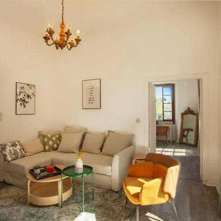 Casa Crucicchia 公寓 *